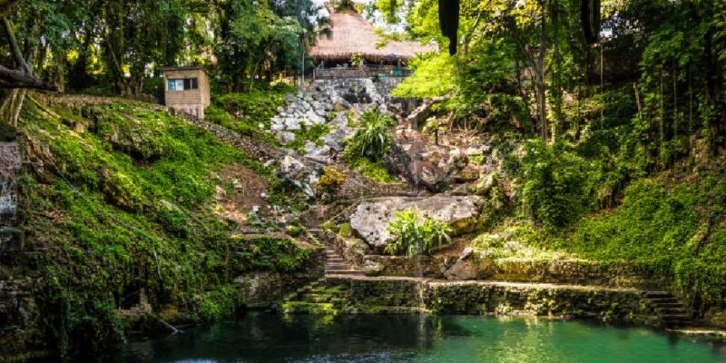 La ruta de los cenotes combina selva, aventura y proyectos sustentables que la convierten en una zona ideal para vivir o invertir.