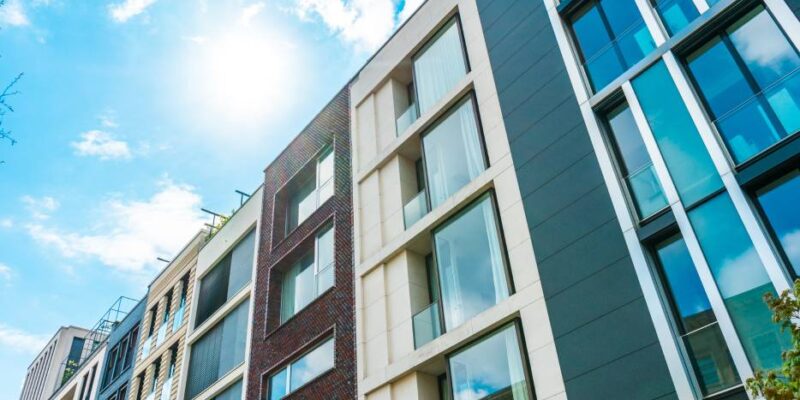 Invertir en rentas mensuales en Mérida exige analizar zona, tamaño y amenidades para asegurar demanda constante y flujo estable.