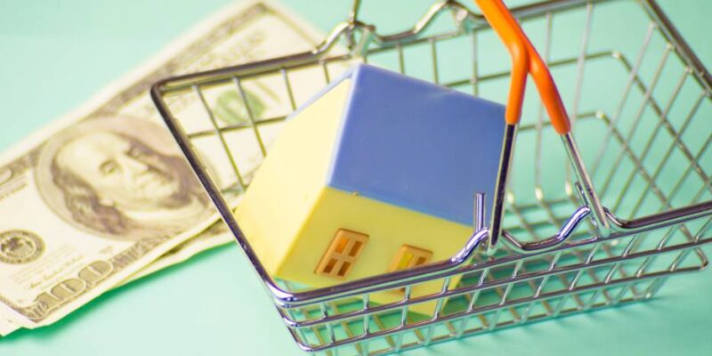 Analizar el mercado inmobiliario ayuda a evaluar plusvalía, demanda y crecimiento antes de invertir en una propiedad.